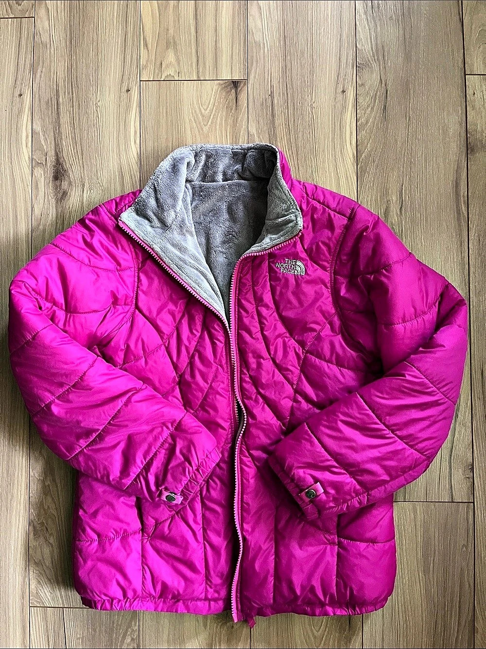 The North Face Girls' Reversible Jacket Pink & Gray L